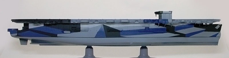 護衛空母CVE-73ガンビアベイ