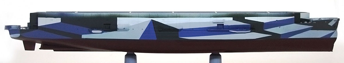 護衛空母CVE-73ガンビアベイ　艦底の塗装