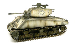 M4A3E2シャーマン・ジャンボ　付属のベルト式履帯がぶかぶか