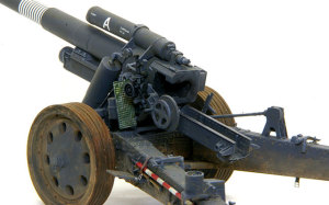 ドイツ・15cm重野戦榴弾砲sFH18 1/35　ドラゴン