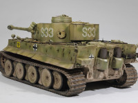 ドイツ重戦車・ティーガー1初期生産型 1/35 サイバーホビー