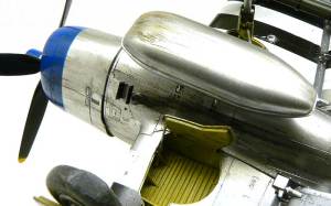 P-47Dサンダーボルト バブルトップ　増槽の傷