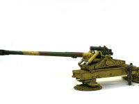 グリレ17に搭載された17cmカノン砲です。大戦末期に考案された穴ぼこだらけのマズルブレーキが特徴的です。それにしてもデカイ!!