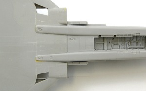 RF-4Eファントム2　フェアリングの修正