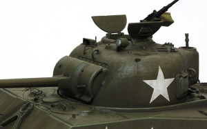 M4A3シャーマン(RC)　ドライブラシで鋳造肌を際立たせる