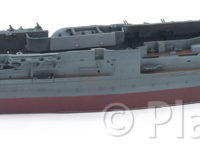 艦首、艦尾、スクリューの組み立て