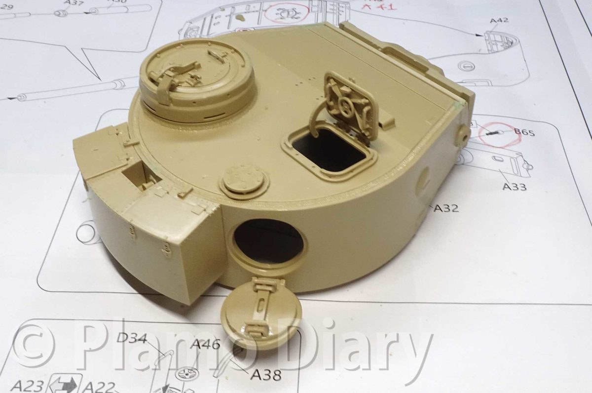 ハッチの組み立て