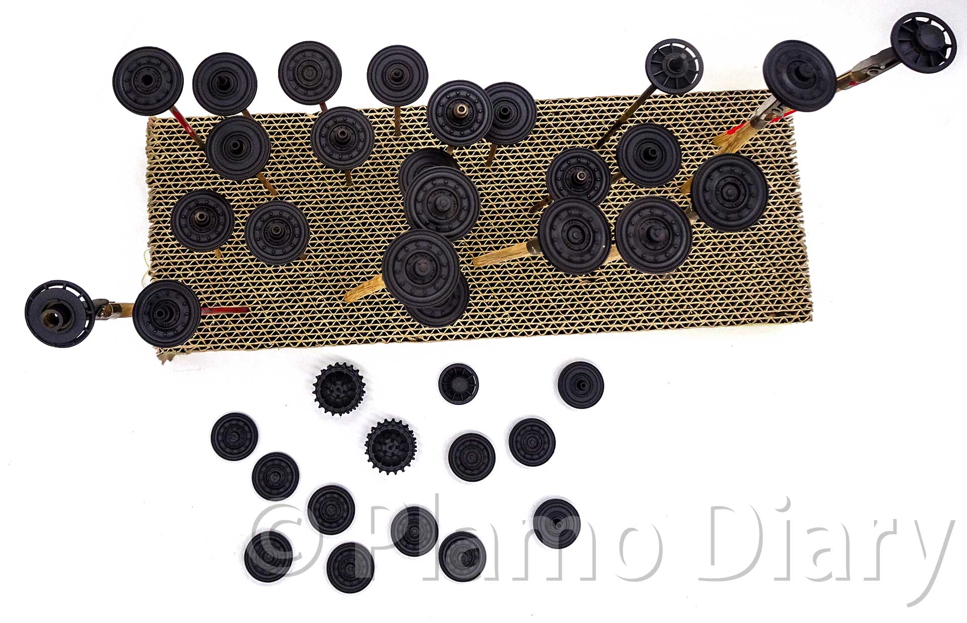 車輪の影色サフ吹き