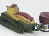 3色目(ブラウン)の塗装