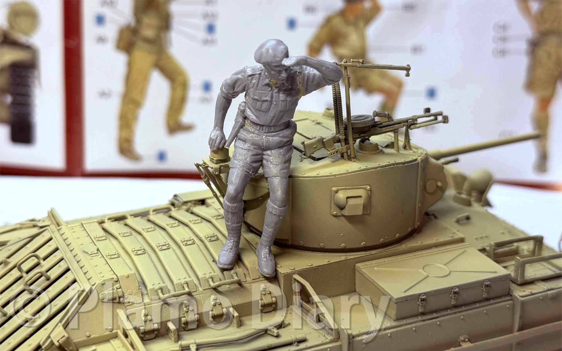 フィギュア2人目の組み立て