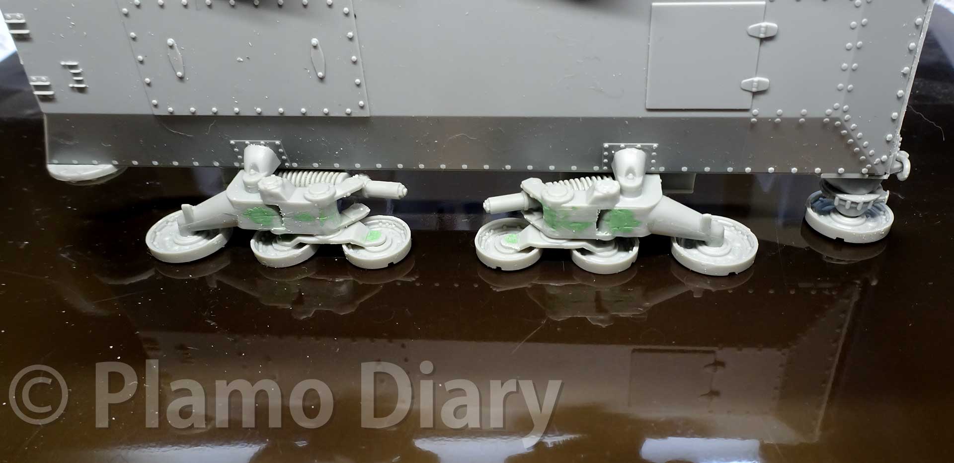 誘導輪の組み立て